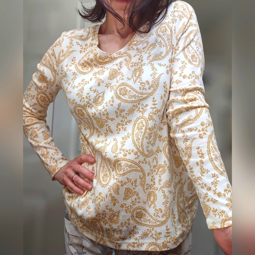 NWT The Classic Tee  Long Sleeve by Croft & Barrow Size S